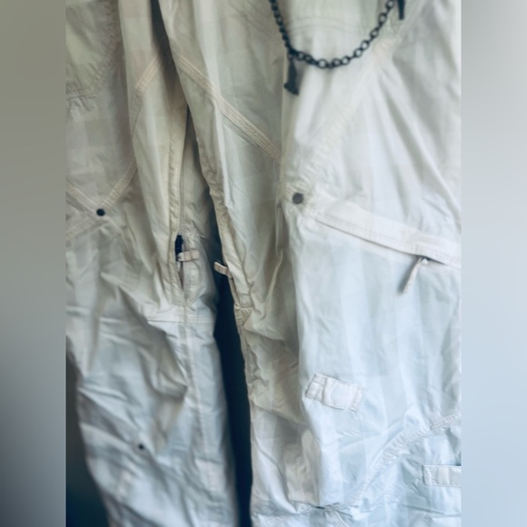 Burton Women's "Cruzer Insulated" Snowboarding Pants - Size M like new no tags - Picture 11 of 12